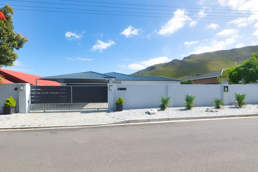 To Let 3 Bedroom Property for Rent in Northcliff Western Cape